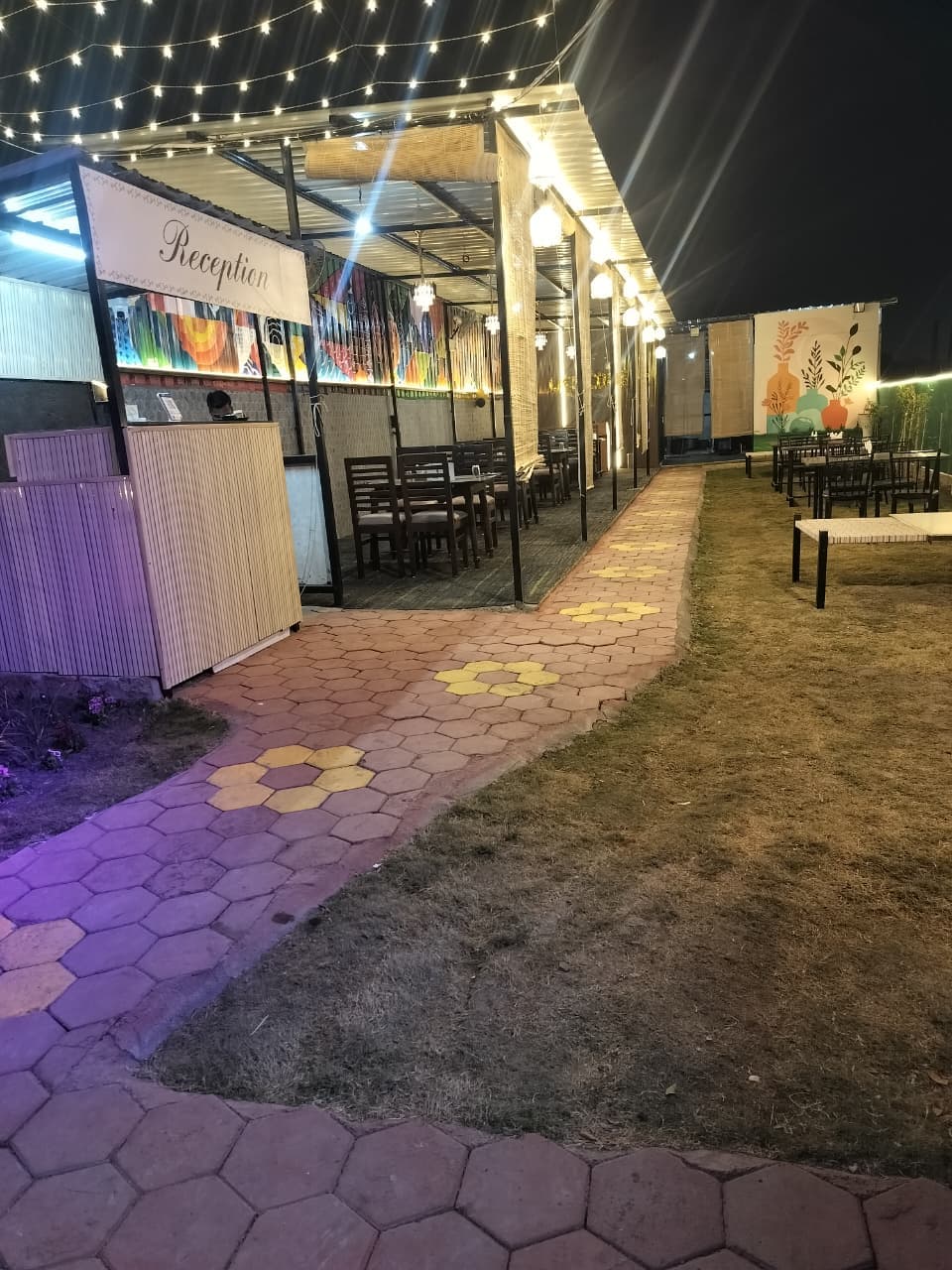 Refreshing beverages served at Swad ki Mehfil Indore