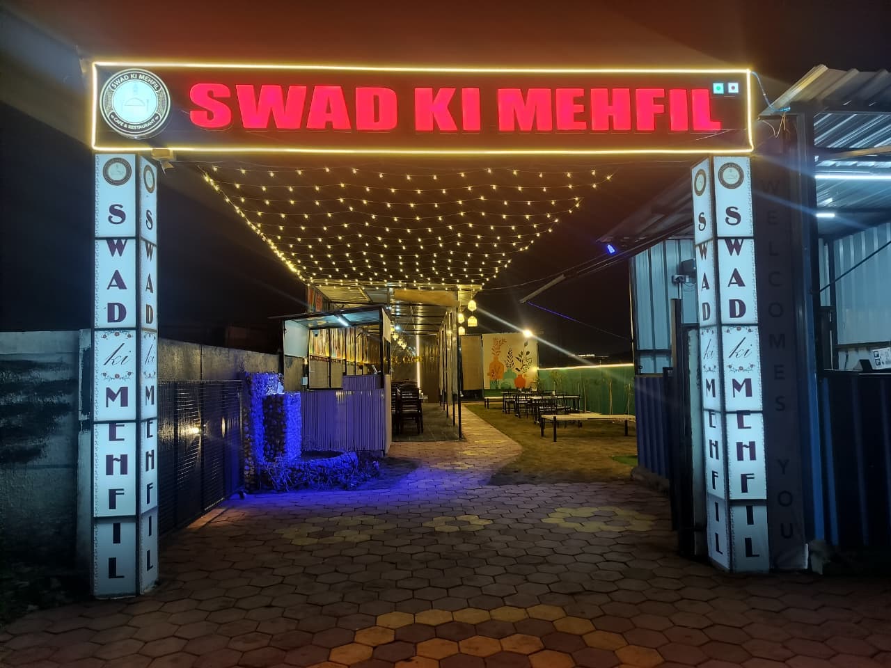 Evening ambiance at Swad ki Mehfil restaurant Indore